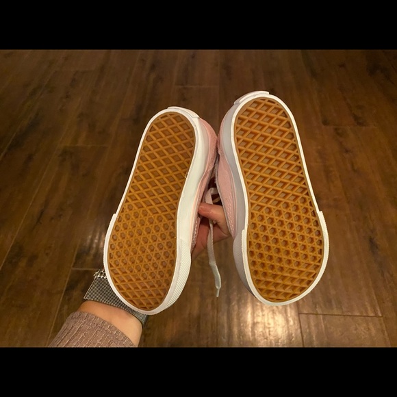 Size 6 vans - Picture 3 of 3